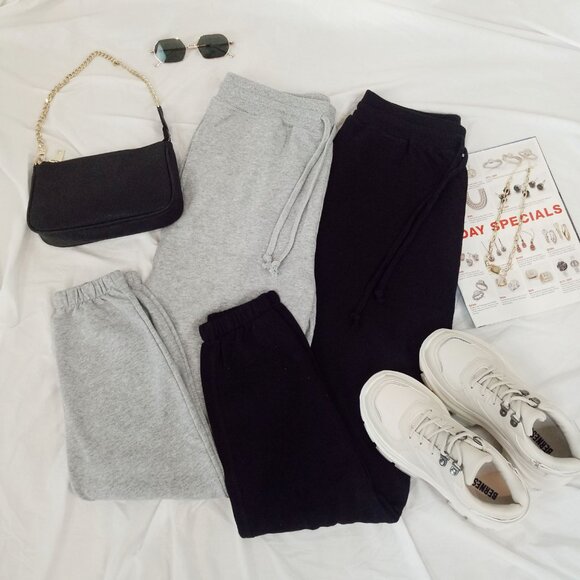 WHOLESALE * 21 JOGGER PANTS // BOUTIQUE CLOSING // EVERYTHING MUST GO - Picture 4 of 4